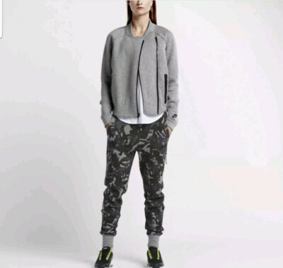 nike tech fleece aeroloft